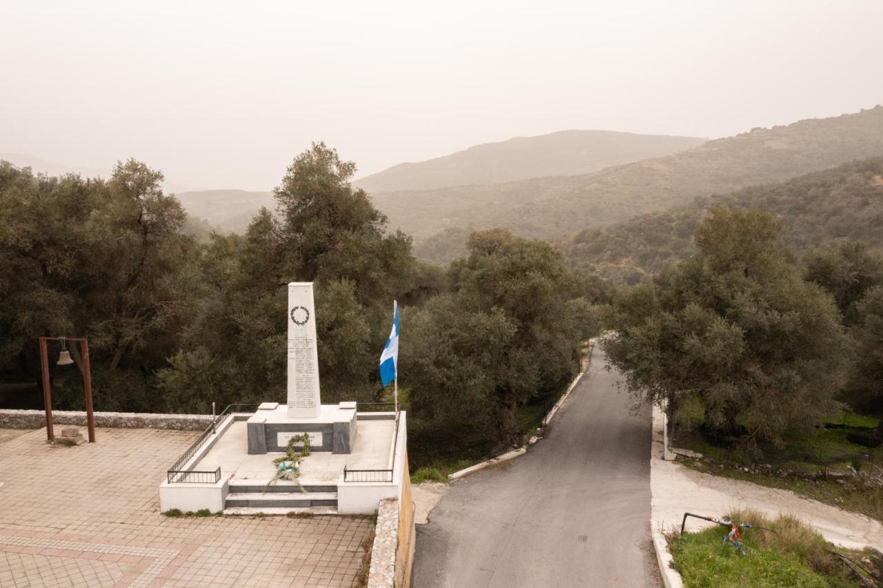 Square Apartment Kambanos Εξωτερικό φωτογραφία